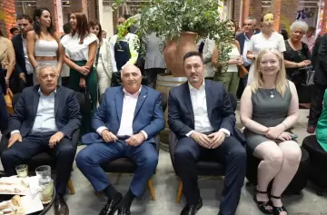 Participaron del Desayuno Real destacadas personalidades de la política y la cultura