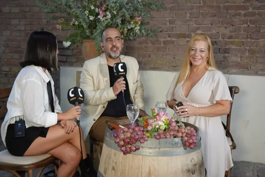 Lourdes Di Silvestri directora periodística de Grupo Cooperativa en el streaming de Desayuno Real.