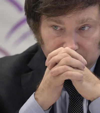 El Presidente estará monitoreando lo que pasa en Bahía Blanca/