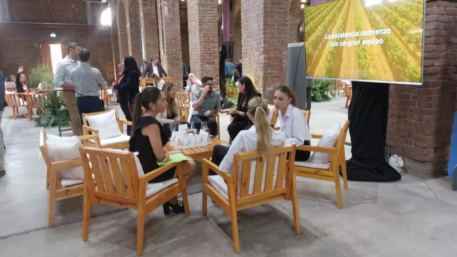 Almuerzo BdA en Espacio Arizu