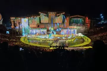 La Fiesta de la Vendimia deslumbró en el Teatro Griego Frank Romero Day