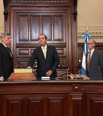 García Mansilla jura en la Corte