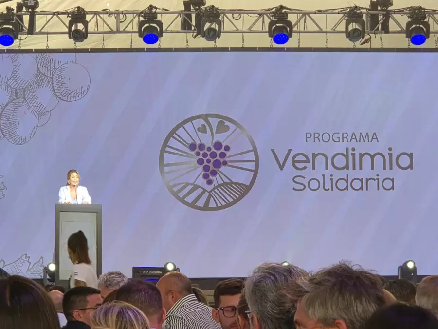 Karina Mazzocco, una de las figuras de América, fue la conductora del evento/