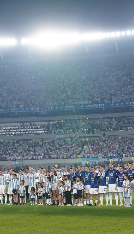 El seleccionado nacional se apresta a jugar en el Monumental.