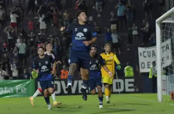 Independiente Rivadavia venció a Unión y logró su primer triunfo en casa