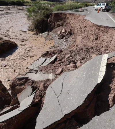 Rutas nacionales y provinciales de Jujuy, Salta y Tucumán destrozadas por el temporal.