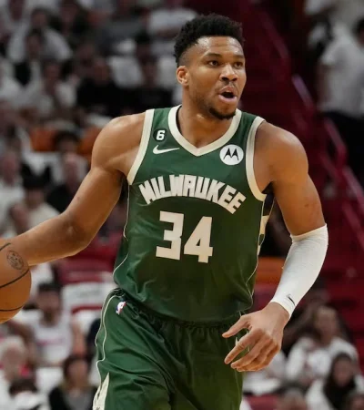 Los Bucks y un partido clave para esta noche