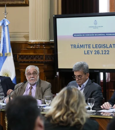 Comisión Bicaneral     /