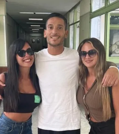 El hincha de Racing junto a su familia