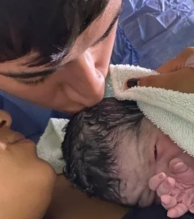 ¡Milagro en Bahía Blanca! Dio a luz tras cruzar la inundación en tractor