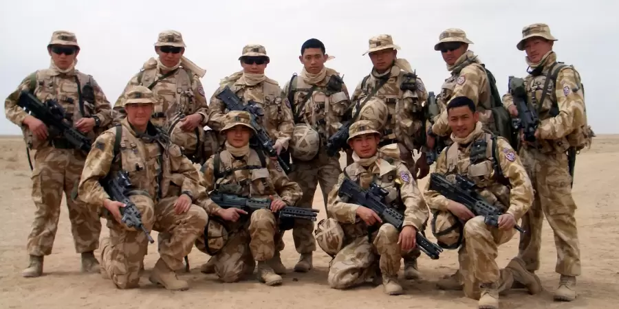 Integrantes del 2.º Batallón de los Royal Gurkha Rifles, provincia de Helmand, Afganistán, 2006.