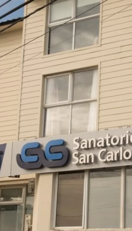 El sanatorio San Carlos, de Bariloche, donde estaba internada la mujer.