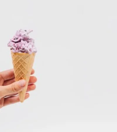 Una mamá se comió el helado de su hijo y la denunció con la Policía.