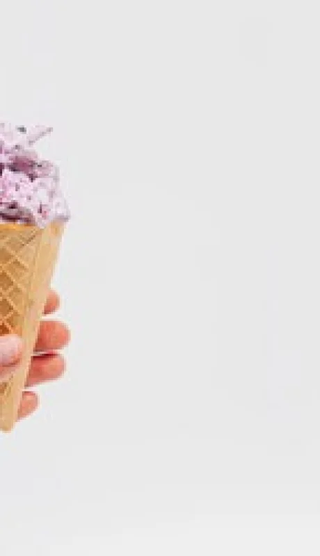 Una mamá se comió el helado de su hijo y la denunció con la Policía.