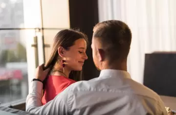 Romances en el trabajo: beneficios, riesgos y cómo gestionarlos