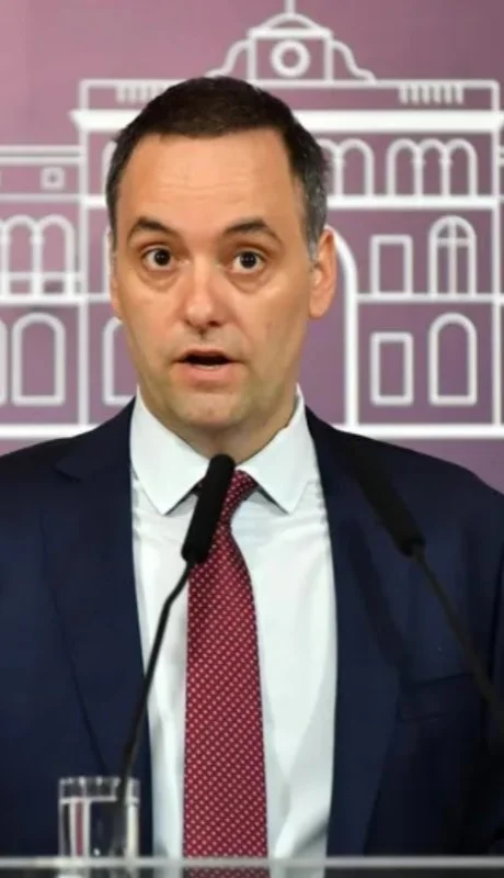 Adorni tilda de "imbéciles" a quienes dudan de los controles de la Aduana