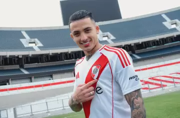 River presentó en redes sociales a Kevin Castaño como su flamante refuerzo