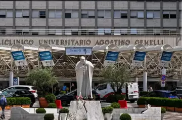 Una radiografía torácica mostró un pronóstico alentador para el Papa Francisco