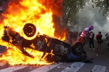 Desmanes en el Congreso: el oficialismo habló de "intento de golpe de Estado"