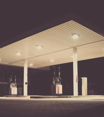 Estación de servicio low cost.