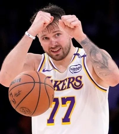 Los Lakers necesitan volver a la victoria de la mano de Doncic.