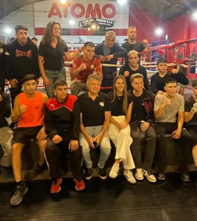 Alejandrina Funes junto a la delegación que viajará a Baires