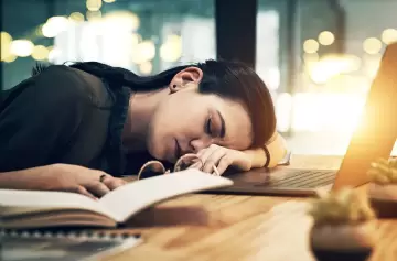 No es pereza ni flojera: la alarmante verdad sobre tu agotamiento extremo