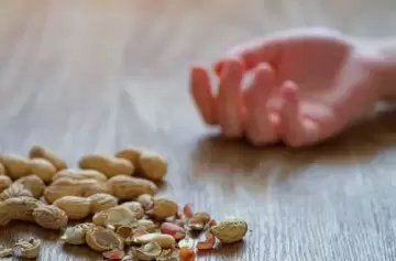 Le practicaron sexo oral, era alérgico al maní y murió