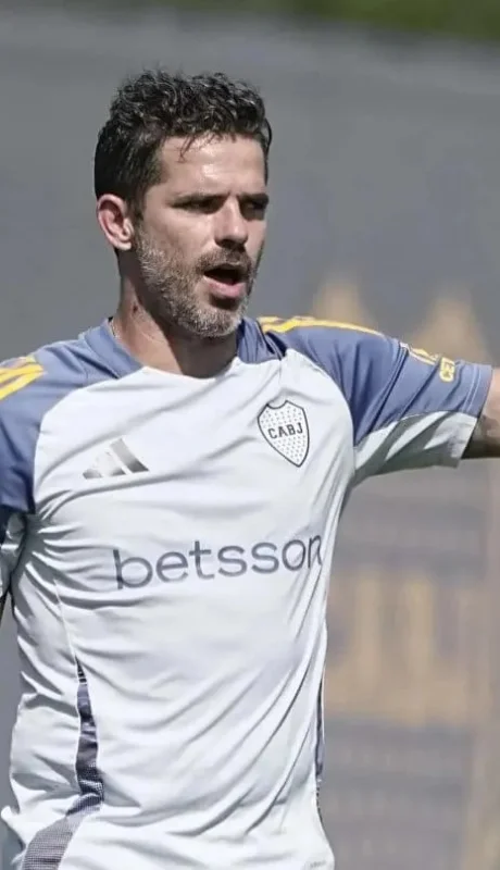 Gago planifica el 11 para visitar a Belgrano.