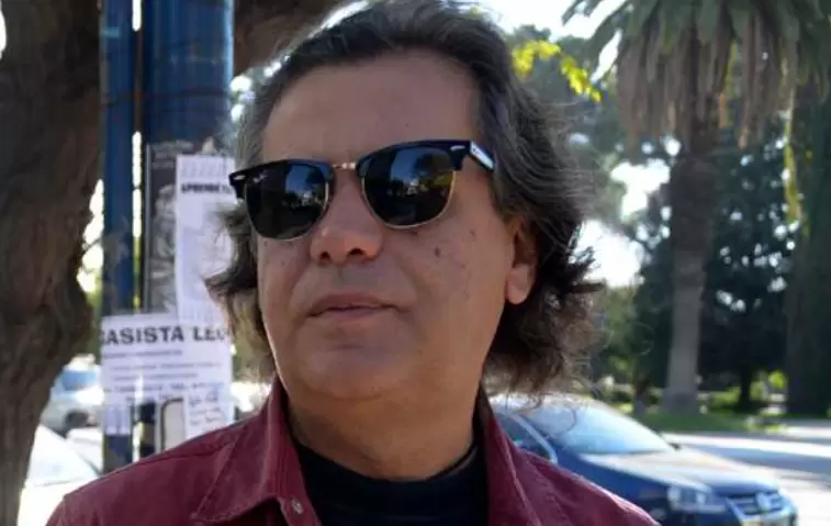 Daniel Carniello tocó en bandas míticas, con músicos muy buenos, algunos desconocidos para el gran público o fuera del público de Mendoza.