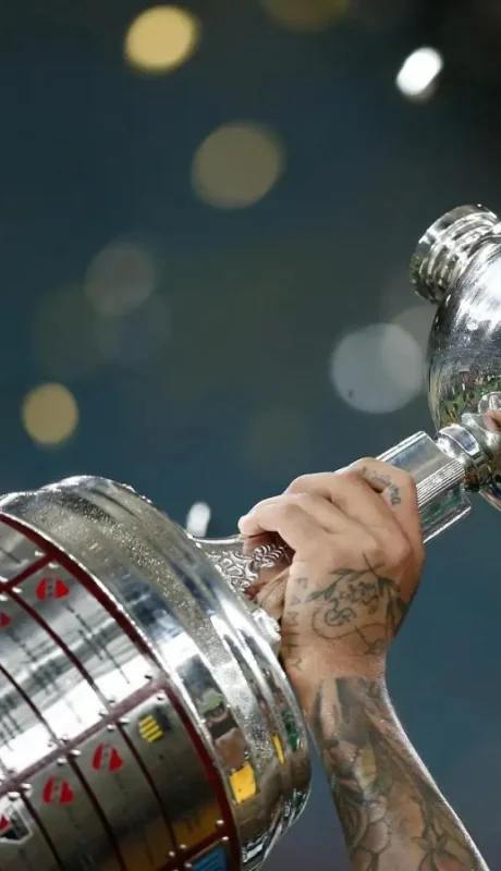 La Gloria Eterna. ¿Quién se quedará con la copa este año?