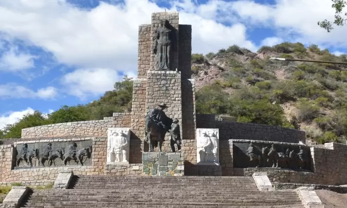 El monumento retorno-a-la-patria