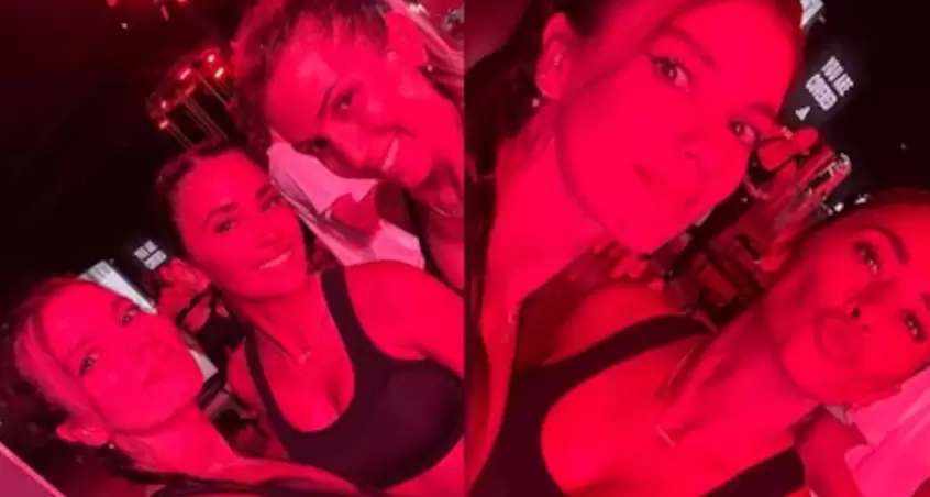 Antonela y Gimena junto a la esposa de Luis Suárez.