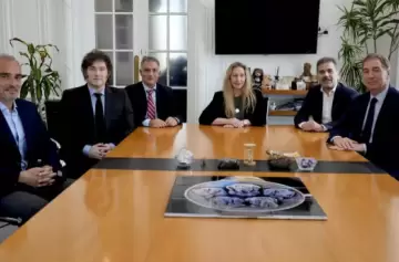 Evalúan que la foto de Milei con Santilli y Ritondo "es todo ganancia" para LLA