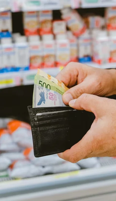 INDEC: cuánto necesitó una familia tipo para no ser pobre en marzo