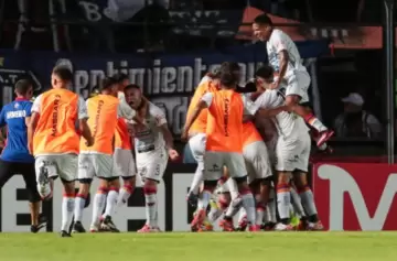 Deportivo Armenio eliminó a Talleres e hizo historia en la Copa Argentina