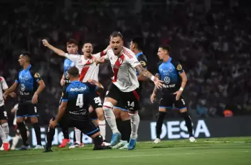 River Plate avanza en Copa Argentina: victoria 2-0 sobre Ciudad de Bolívar