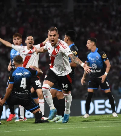 El festejo de Gonzalez Pirez tras abrir el marcador