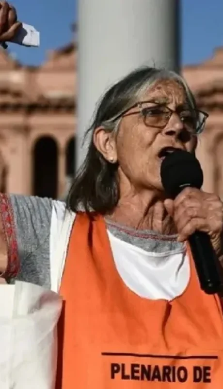 Nora Biaggio integra el Frente de Jubilados y es participante activa de las marchas de los miércoles. (Archivo web)