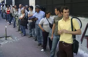 La tasa de desocupación subió al 6,4% de la población para fines del año pasado