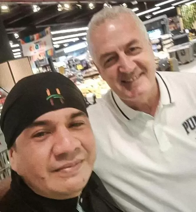 Lechuga Alfaro con el joven laburante