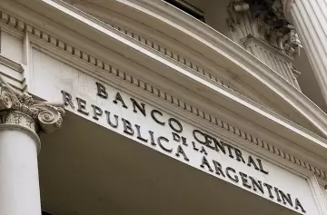 Racha imparable: el Banco Central cumplió 14 días comprando dólares y ya mira de cerca los US$ 46.000 millones
