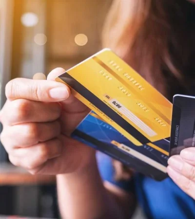 Viajeros en alerta: los cambios en tarjetas que pueden arruinar tu viaje