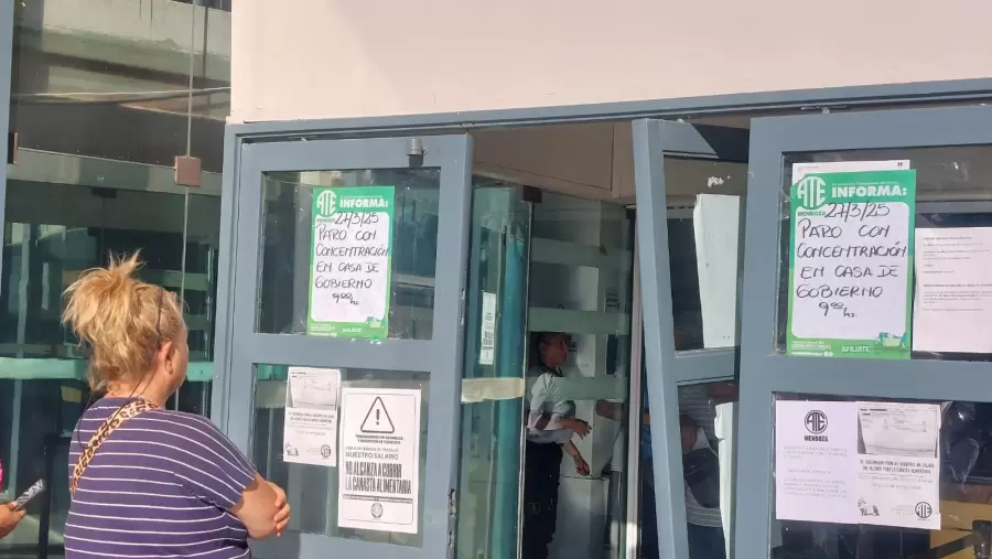 Trabajadores de la salud convocan a paro.