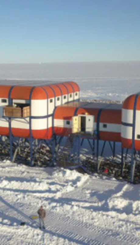 El equipo de científicos deberá convivir hasta diciembre con el presunto agresor en total aislamiento.