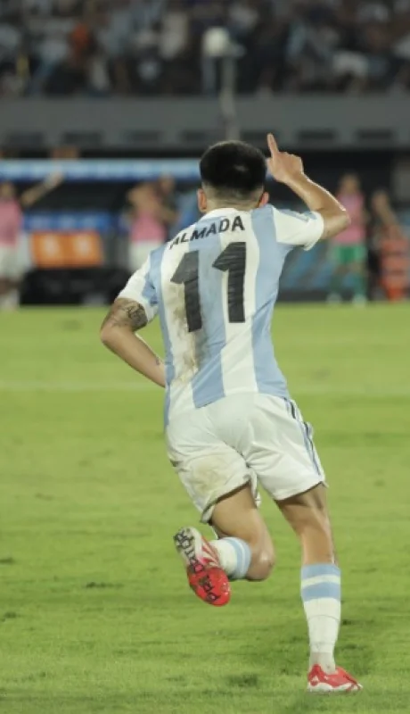 Argentina le ganó a Uruguay con un golazo de Almada.