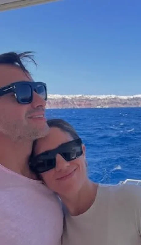 Luciano Pereyra junto con su novia Julia/