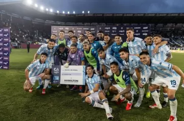 Racing avanza en Copa Argentina: venció 2-0 a Santamarina de Tandil