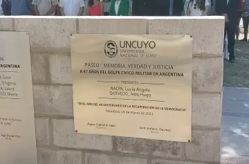 La UNCuyo conmemoró el Día de la Memoria con una emotiva ceremonia