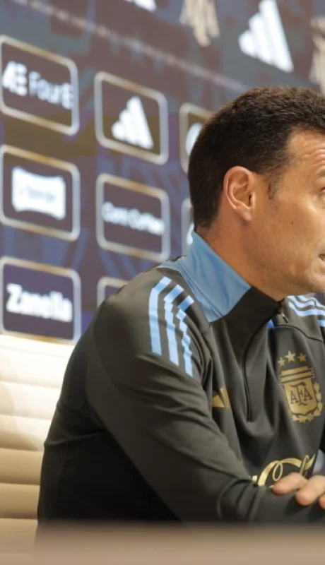 Scaloni habló en conferencia de prensa.